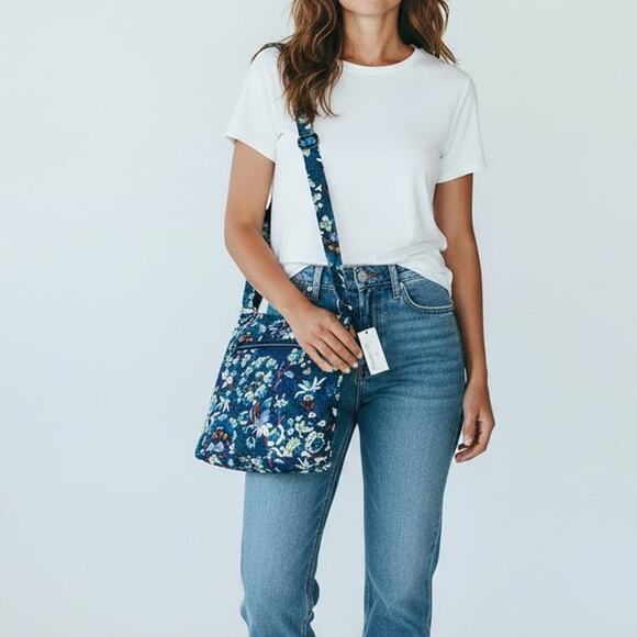 Vera Bradley Original Hipster Crossbody Bag NWT Floral Bursts Retired Quilted - Picture 1 of 8